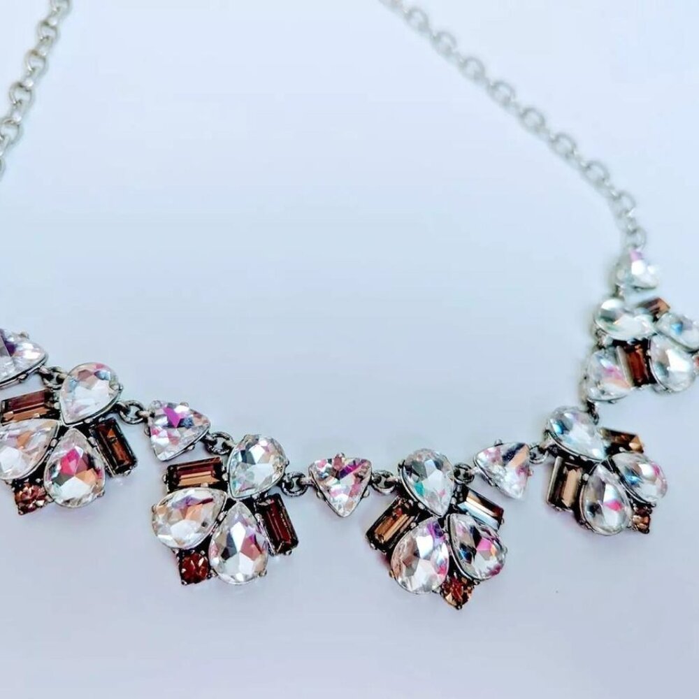 Beautiful Stella & Dot Silver Tone Rhinestone Statement Chain Necklace - Picture 2 of 4